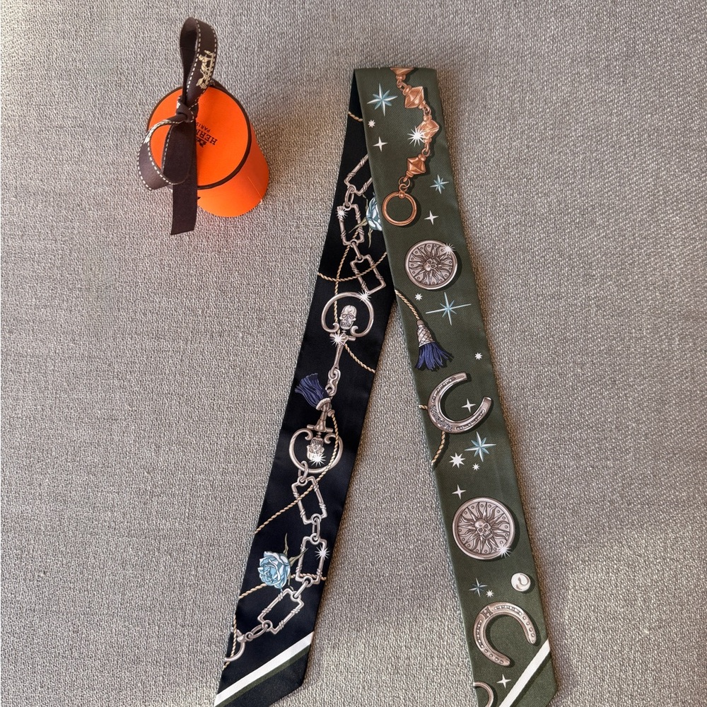 Hermes Twilly C'est la Fete scarf